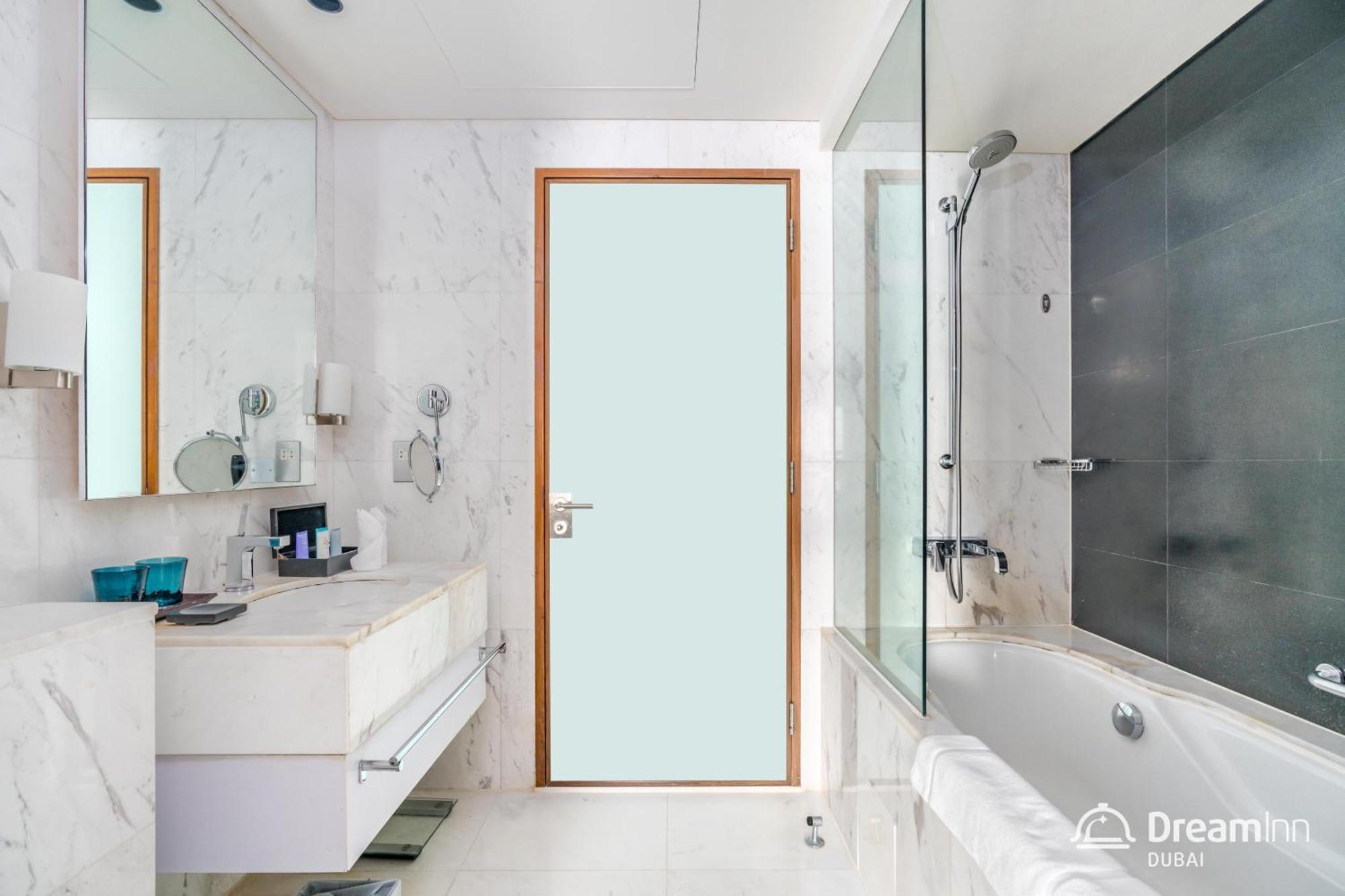 Dream Inn - Fashion Avenue Residences Formerly Address Dubai Mall المظهر الخارجي الصورة